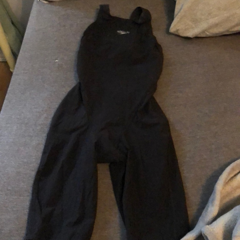 speedo knee skin